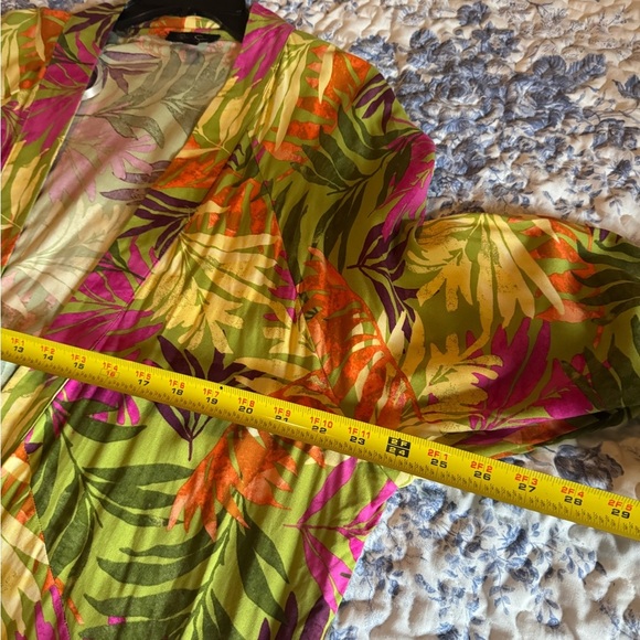 Jessica Simpson Pickled Pepper Kimono with Floral Design - Picture 5 of 6